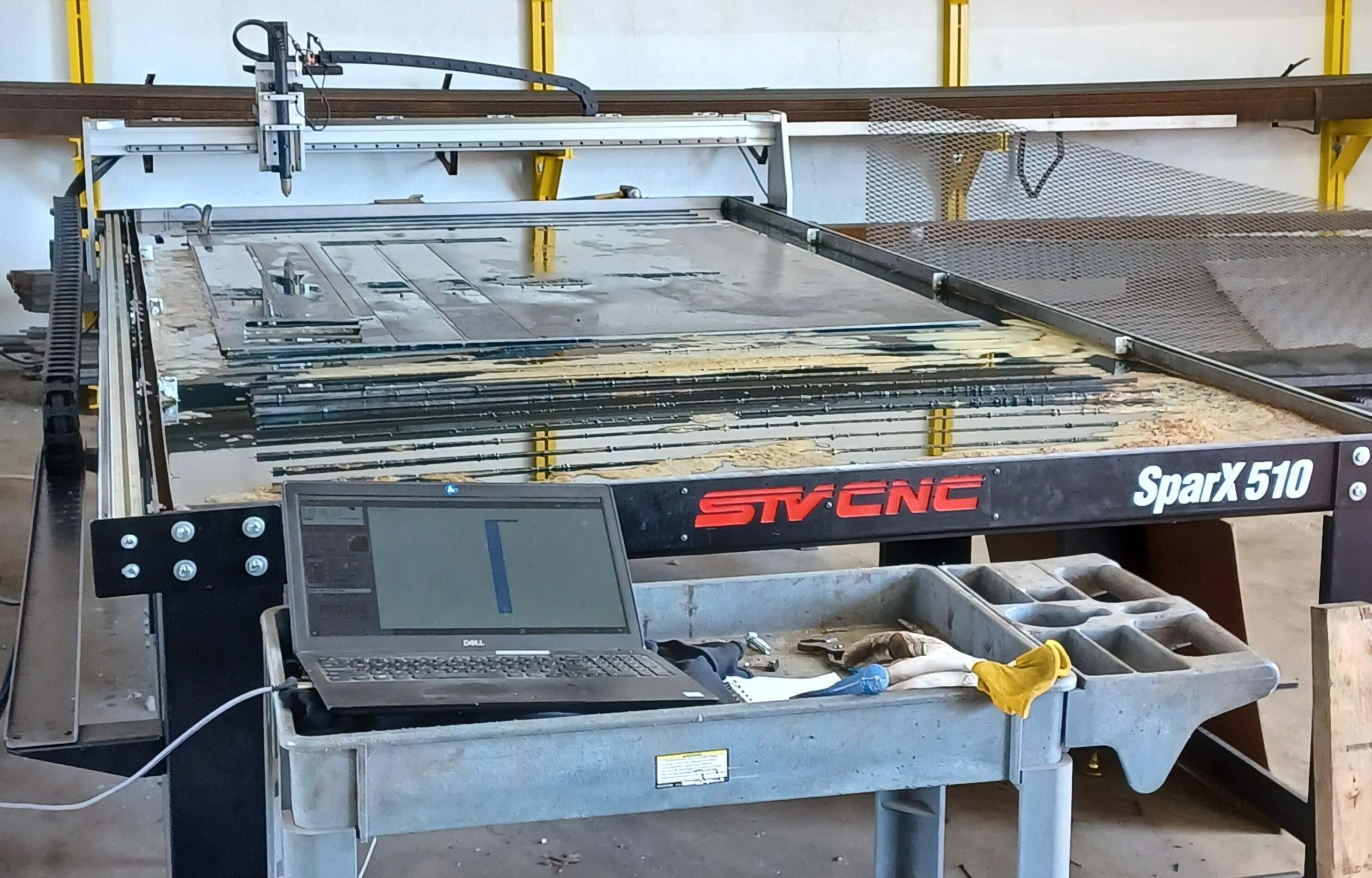 Inactive plasma table for cutting steel parts.